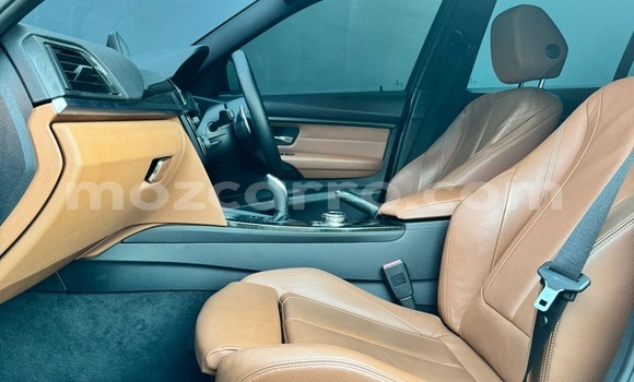 Comprar Usado BMW 3-Series Preto Carro em Maputo em Maputo Comprar Usado BMW 3-Series Preto Carro em Maputo em Maputo