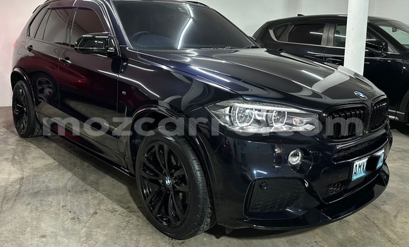 Comprar Usado BMW X5 Azul Carro em Maputo em Maputo