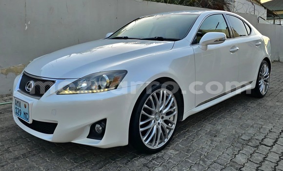 Comprar Usado Lexus IS Branco Carro em Maputo em Maputo