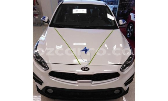 Comprar Importar Kia Cerato Branco Carro em Import - Dubai em Cabo Delgado