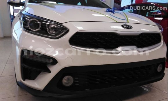 Comprar Importar Kia Cerato Branco Carro em Import - Dubai em Cabo Delgado Comprar Importar Kia Cerato Branco Carro em Import - Dubai em Cabo Delgado