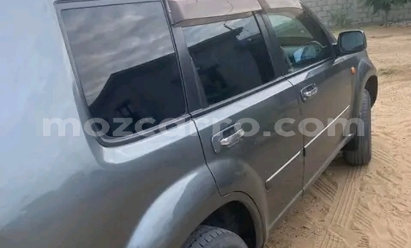 Comprar Usado Nissan X-Trail De outros Carro em Maputo em Maputo Comprar Usado Nissan X-Trail De outros Carro em Maputo em Maputo
