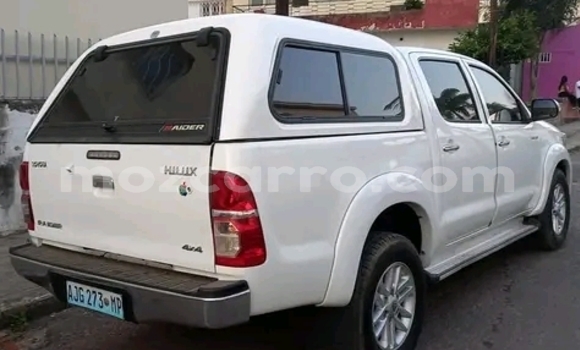 Tenga Tsaru Toyota Hilux Chena Mota in Maputo in Maputo Tenga Tsaru Toyota Hilux Chena Mota in Maputo in Maputo