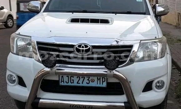 Tenga Tsaru Toyota Hilux Chena Mota in Maputo in Maputo Tenga Tsaru Toyota Hilux Chena Mota in Maputo in Maputo