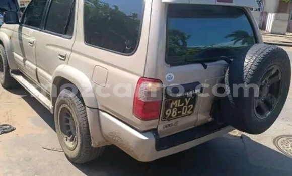Nunua Ilio tumika Toyota Hilux Surf Nyingine Gari ndani ya Maputo nchini Maputo Nunua Ilio tumika Toyota Hilux Surf Nyingine Gari ndani ya Maputo nchini Maputo