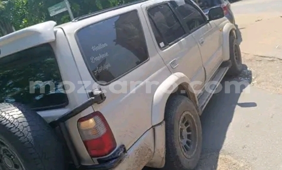 Nunua Ilio tumika Toyota Hilux Surf Nyingine Gari ndani ya Maputo nchini Maputo Nunua Ilio tumika Toyota Hilux Surf Nyingine Gari ndani ya Maputo nchini Maputo