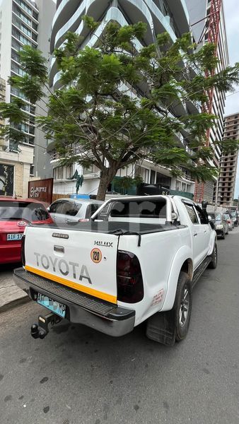 Big with watermark toyota hilux maputo maputo 21028