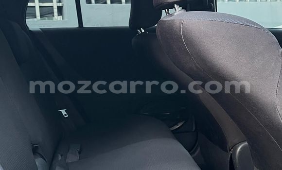 Comprar Usado Toyota Vitz Preto Carro em Maputo em Maputo Comprar Usado Toyota Vitz Preto Carro em Maputo em Maputo