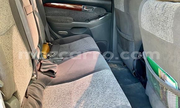 Buy Used Toyota Land Cruiser Prado White Car in Maputo in Maputo Buy Used Toyota Land Cruiser Prado White Car in Maputo in Maputo
