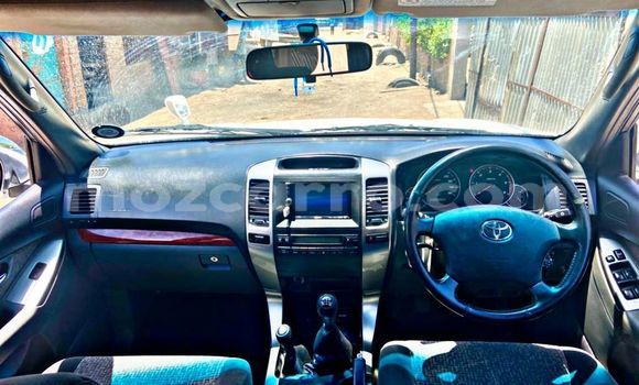Buy Used Toyota Land Cruiser Prado White Car in Maputo in Maputo Buy Used Toyota Land Cruiser Prado White Car in Maputo in Maputo