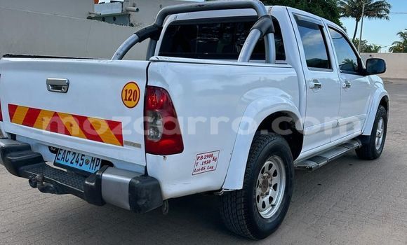 Comprar Novo Isuzu D-MAX Branco Carro em Maputo em Maputo Comprar Novo Isuzu D-MAX Branco Carro em Maputo em Maputo