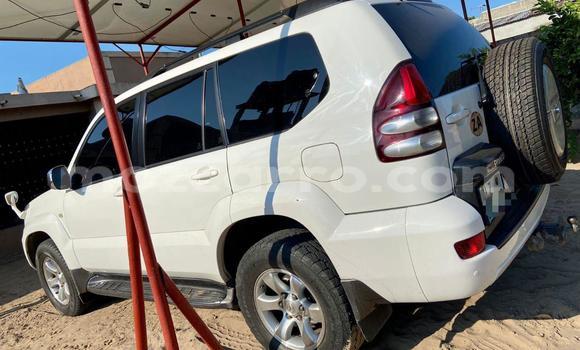 Comprar Usado Toyota Land Cruiser Prado Branco Carro em Maputo em Maputo Comprar Usado Toyota Land Cruiser Prado Branco Carro em Maputo em Maputo