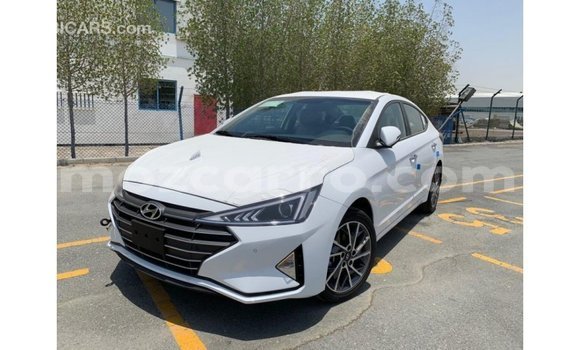 Comprar Importar Hyundai Elantra Branco Carro em Import - Dubai em Cabo Delgado Comprar Importar Hyundai Elantra Branco Carro em Import - Dubai em Cabo Delgado