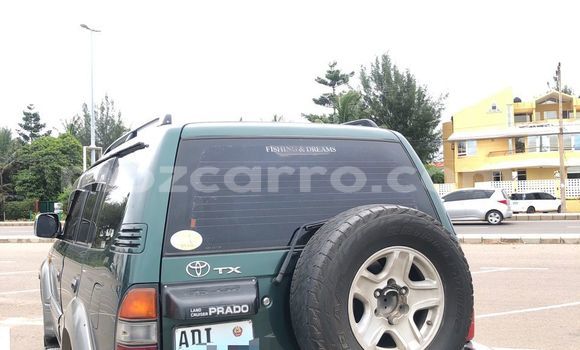 Buy Used Toyota Land Cruiser Prado Green Car in Maputo in Maputo Buy Used Toyota Land Cruiser Prado Green Car in Maputo in Maputo