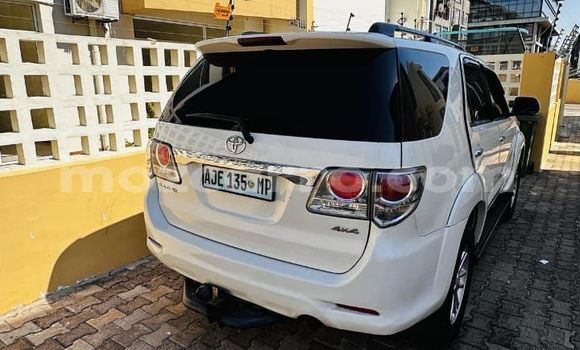 Nunua Ilio tumika Toyota Fortuner Nyeupe Gari ndani ya Maputo nchini Maputo Nunua Ilio tumika Toyota Fortuner Nyeupe Gari ndani ya Maputo nchini Maputo