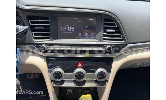 Comprar Importar Hyundai Elantra Branco Carro em Import - Dubai em Cabo Delgado Comprar Importar Hyundai Elantra Branco Carro em Import - Dubai em Cabo Delgado