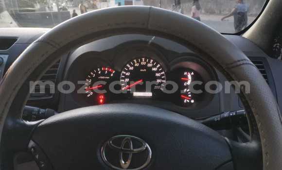 Nunua Ilio tumika Toyota Fortuner Nyeupe Gari ndani ya Maputo nchini Maputo Nunua Ilio tumika Toyota Fortuner Nyeupe Gari ndani ya Maputo nchini Maputo