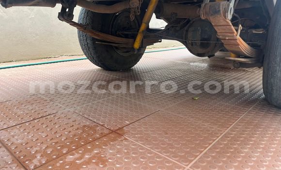 Comprar Usado Toyota Hilux Branco Carro em Maputo em Maputo Comprar Usado Toyota Hilux Branco Carro em Maputo em Maputo