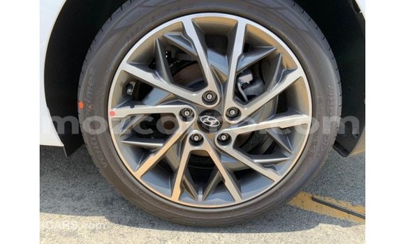 Comprar Importar Hyundai Elantra Branco Carro em Import - Dubai em Cabo Delgado Comprar Importar Hyundai Elantra Branco Carro em Import - Dubai em Cabo Delgado