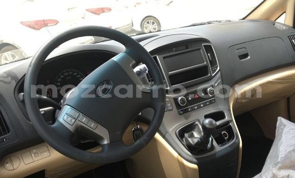 Comprar Importar Hyundai Accent Branco Carro em Import - Dubai em Cabo Delgado Comprar Importar Hyundai Accent Branco Carro em Import - Dubai em Cabo Delgado