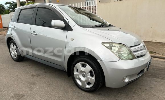 Comprar Usado Toyota IST Branco Carro em Maputo em Maputo Comprar Usado Toyota IST Branco Carro em Maputo em Maputo