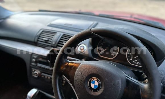 Nunua Ilio tumika BMW 1-Series Nyekundu Gari ndani ya Maputo nchini Maputo Nunua Ilio tumika BMW 1-Series Nyekundu Gari ndani ya Maputo nchini Maputo