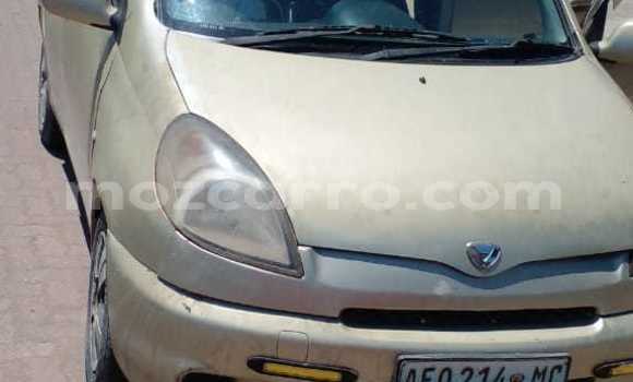 Comprar Usado Toyota FunCargo De outros Carro em Maputo em Maputo Comprar Usado Toyota FunCargo De outros Carro em Maputo em Maputo