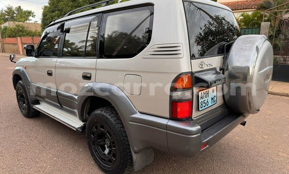 Nunua Ilio tumika Toyota Prado Nyingine Gari ndani ya Maputo nchini Maputo Nunua Ilio tumika Toyota Prado Nyingine Gari ndani ya Maputo nchini Maputo