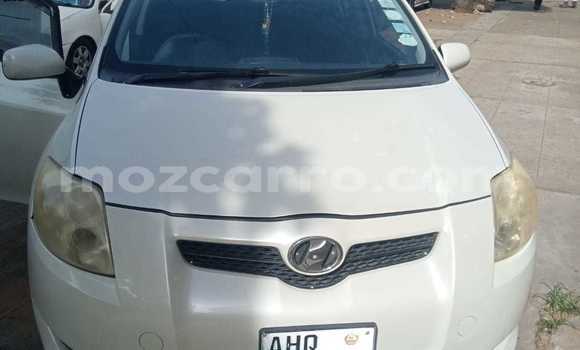Comprar Usado Toyota Auris Branco Carro em Maputo em Maputo