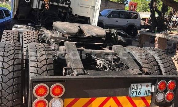 Tenga Tsaru Volvo 164 Zvimwe Mota in Angoche in Nampula Tenga Tsaru Volvo 164 Zvimwe Mota in Angoche in Nampula