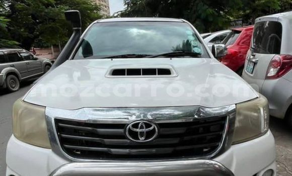 Buy Used Toyota Hilux Other Car in Angoche in Nampula Buy Used Toyota Hilux Other Car in Angoche in Nampula