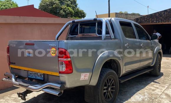 Tenga Tsaru Toyota Hilux Zvimwe Mota in Maputo in Maputo Tenga Tsaru Toyota Hilux Zvimwe Mota in Maputo in Maputo
