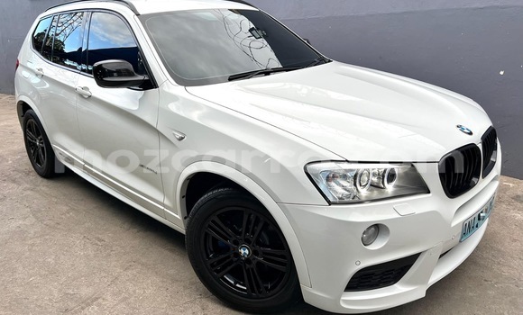Nunua Ilio tumika BMW X3 Nyeupe Gari ndani ya Maputo nchini Maputo