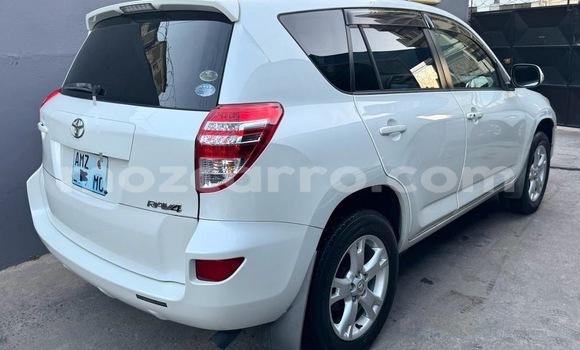 Comprar Usado Toyota RAV4 Branco Carro em Maputo em Maputo Comprar Usado Toyota RAV4 Branco Carro em Maputo em Maputo