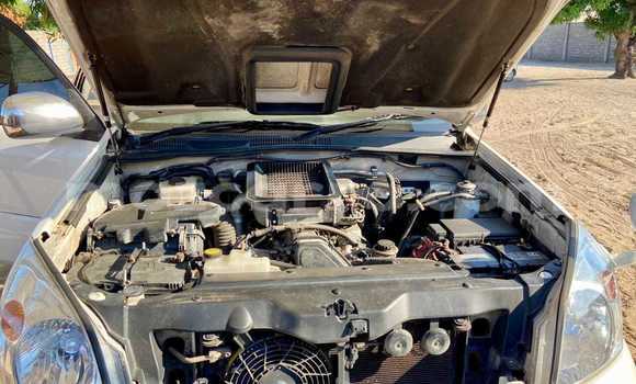 Comprar Usado Toyota Land Cruiser Prado Branco Carro em Maputo em Maputo Comprar Usado Toyota Land Cruiser Prado Branco Carro em Maputo em Maputo