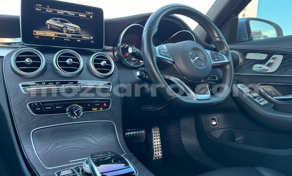 Comprar Usado Mercedes-Benz C-Classe Azul Carro em Maputo em Maputo Comprar Usado Mercedes-Benz C-Classe Azul Carro em Maputo em Maputo