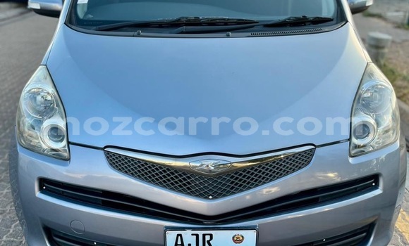 Comprar Usado Toyota Ractis Azul Carro em Maputo em Maputo Comprar Usado Toyota Ractis Azul Carro em Maputo em Maputo