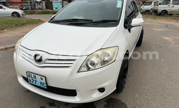 Comprar Usado Toyota Auris Branco Carro em Moçambique em Nampula Comprar Usado Toyota Auris Branco Carro em Moçambique em Nampula
