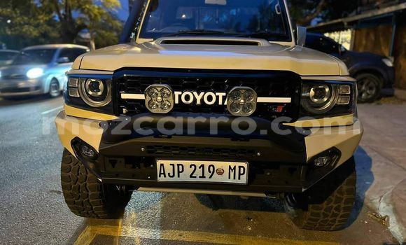 Comprar Usado Toyota Land Cruiser Castanho Carro em Moçambique em Nampula Comprar Usado Toyota Land Cruiser Castanho Carro em Moçambique em Nampula