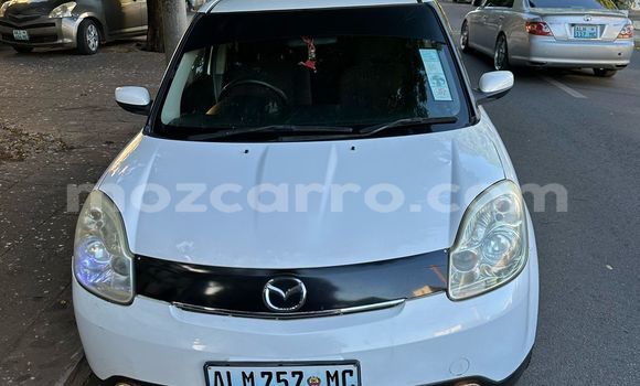 Nunua Ilio tumika Mazda Verisa Nyeupe Gari ndani ya Mocambique nchini Nampula