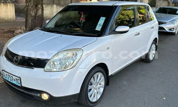 Nunua Ilio tumika Mazda Verisa Nyeupe Gari ndani ya Mocambique nchini Nampula Nunua Ilio tumika Mazda Verisa Nyeupe Gari ndani ya Mocambique nchini Nampula