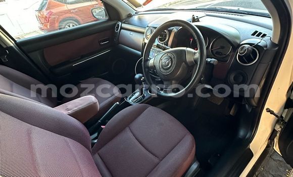 Nunua Ilio tumika Mazda Verisa Nyeupe Gari ndani ya Mocambique nchini Nampula Nunua Ilio tumika Mazda Verisa Nyeupe Gari ndani ya Mocambique nchini Nampula