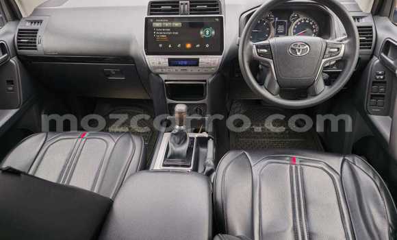 Comprar Usado Toyota Prado Preto Carro em Moçambique em Nampula Comprar Usado Toyota Prado Preto Carro em Moçambique em Nampula