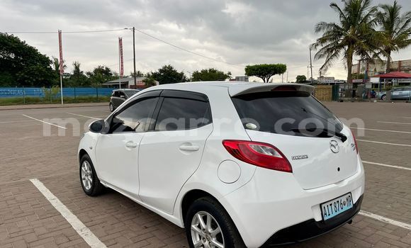 Comprar Usado Mazda Demio Branco Carro em Maputo em Maputo Comprar Usado Mazda Demio Branco Carro em Maputo em Maputo