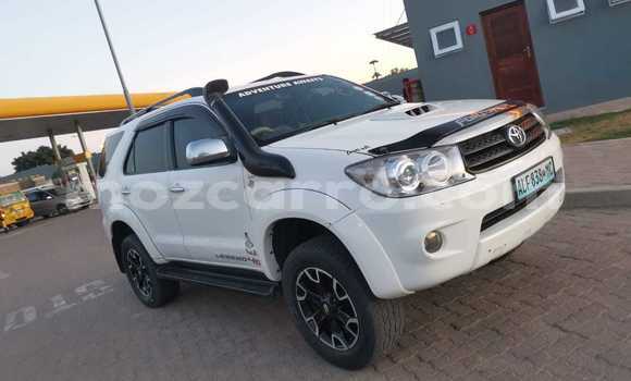 Comprar Usado Toyota Fortuner Branco Carro em Maputo em Maputo Comprar Usado Toyota Fortuner Branco Carro em Maputo em Maputo