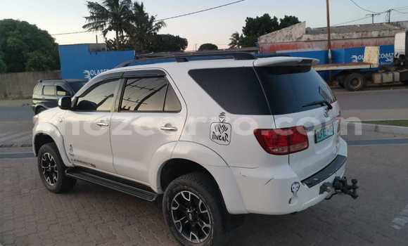 Comprar Usado Toyota Fortuner Branco Carro em Maputo em Maputo Comprar Usado Toyota Fortuner Branco Carro em Maputo em Maputo