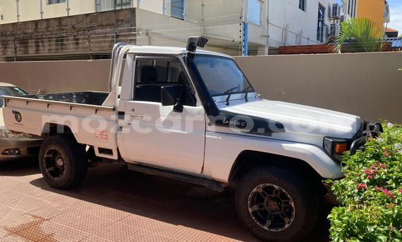 Comprar Usado Toyota Land Cruiser De outros Carro em Maputo em Maputo