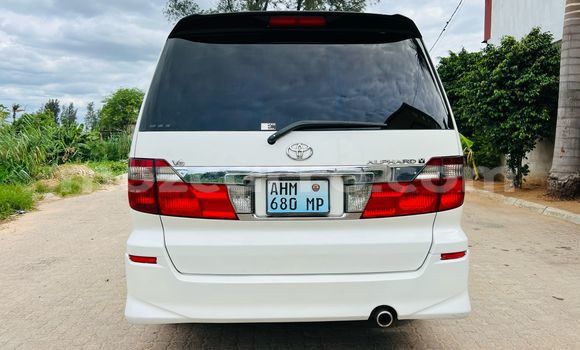 Comprar Usado Toyota Alphard Branco Carro em Maputo em Maputo Comprar Usado Toyota Alphard Branco Carro em Maputo em Maputo