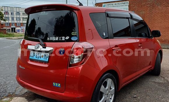 Comprar Usado Toyota Ractis Vermelho Carro em Maputo em Maputo Comprar Usado Toyota Ractis Vermelho Carro em Maputo em Maputo