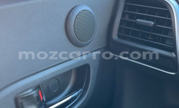 Comprar Usado Toyota Ractis Prata Carro em Maputo em Maputo Comprar Usado Toyota Ractis Prata Carro em Maputo em Maputo